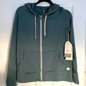 NWT Vuori Halo Performance Hoodie-small